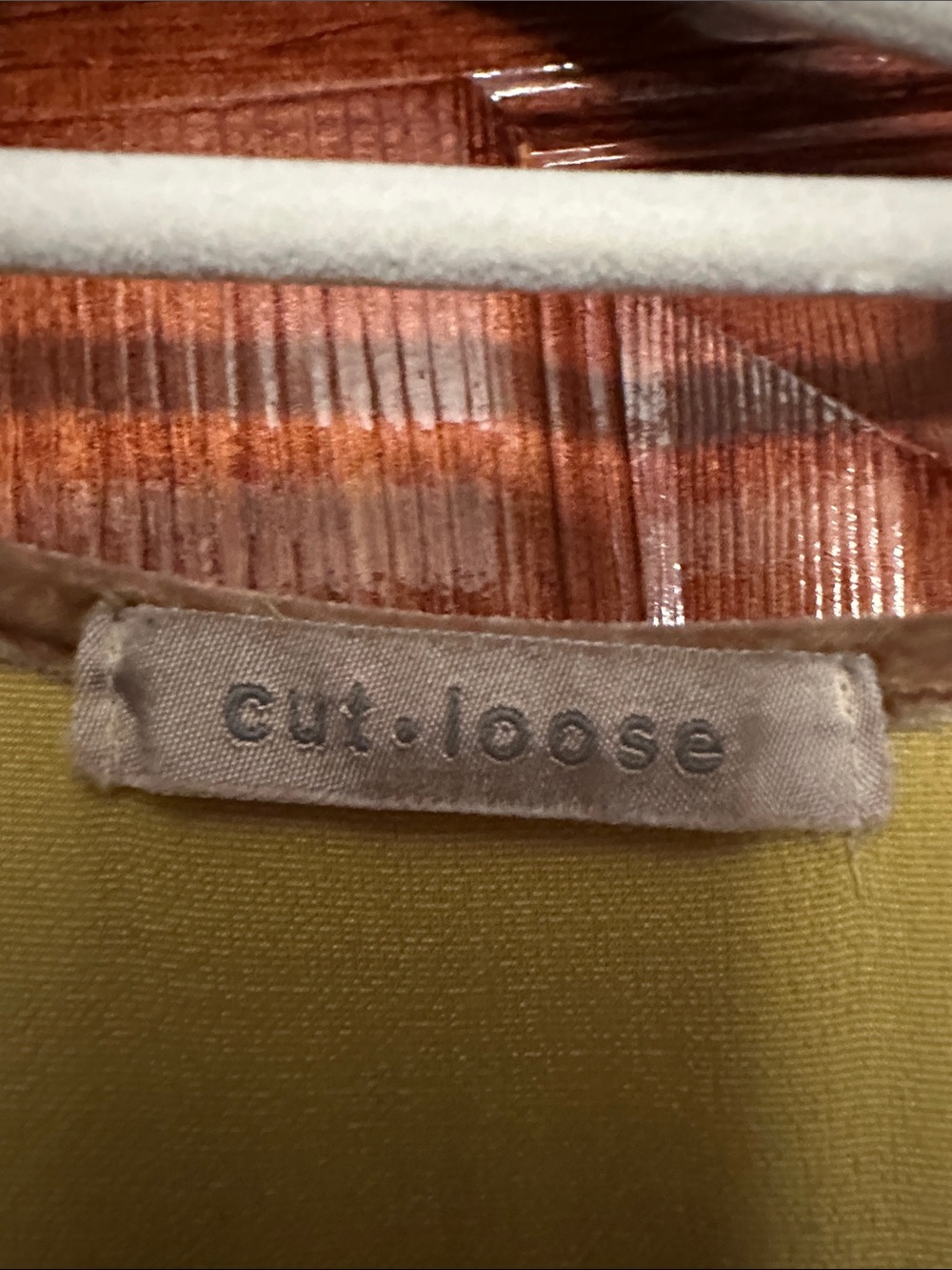 cut loose Velvet Open-Front Kimono in Olive and Chartreuse - Picture 3 of 6